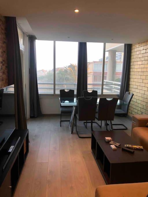 70 Sqm With Seaview In Arenales Del Sol. *